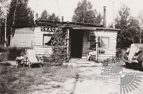 shack-near-black-lake-michigan-july-1937.jpg